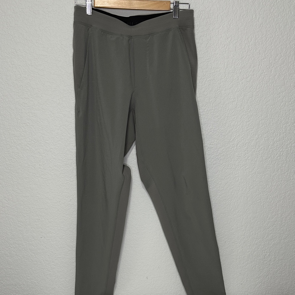 Lululemon Men's Gray Track Workout Pants Medium
